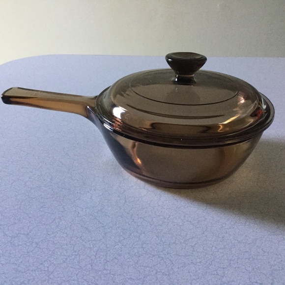 Corning Visionware Other - Vintage Corning Visions Glass .5 L Saucepan & Lid